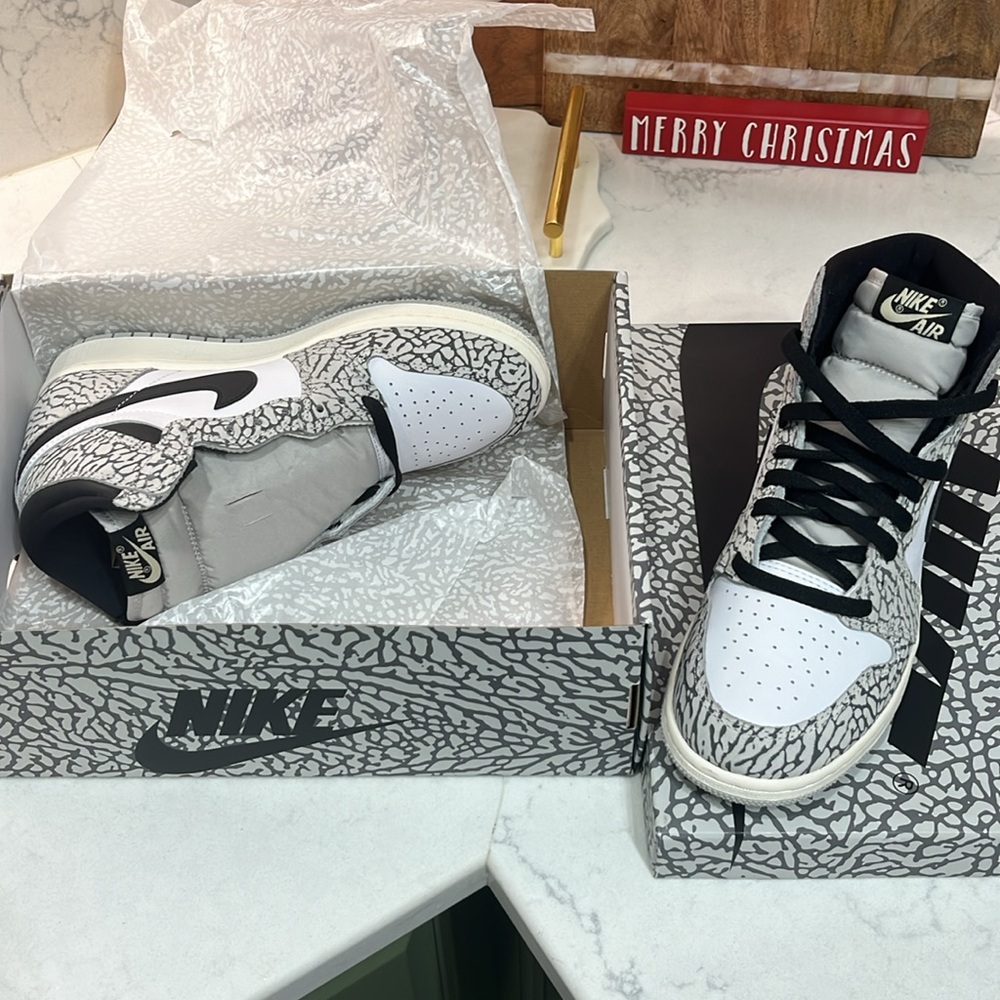 Nike Air Jordan 1 Retro High OG White Cement - Picture 6 of 7
